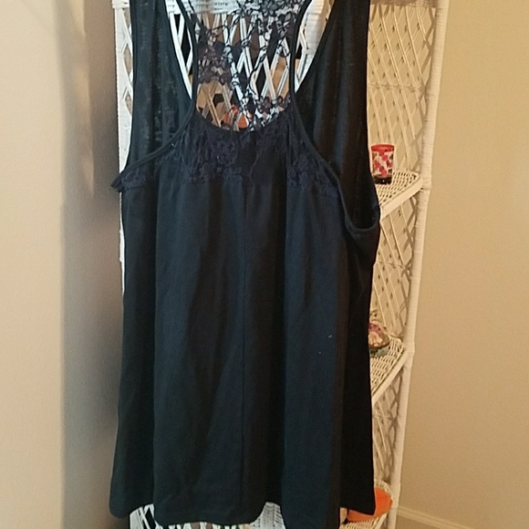 Top - Picture 4 of 4